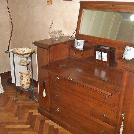 Affittacamere Casa Sofia Anghiari Habitación foto